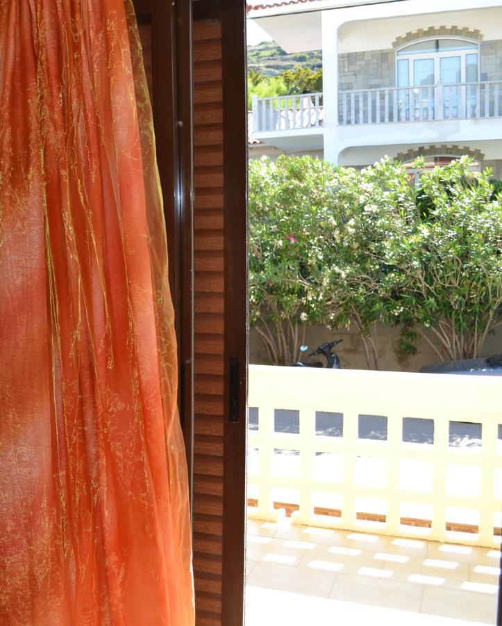 Noufaro studios Karfas Exterior foto